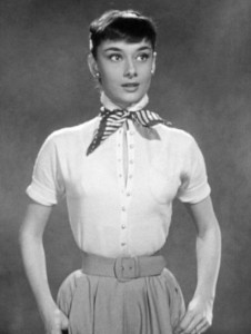 Audrey_Hepburn_screentest_in_Roman_Holiday_trailer