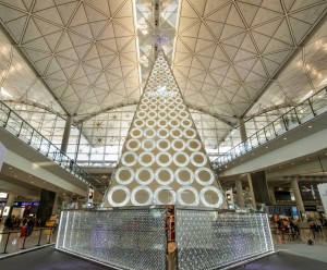 Swarovski-Christmas-Tree-at-Hong-Kong-International-Airport