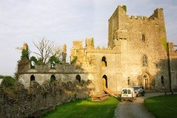 633px-Castle_Leap,_Birr,_Ireland